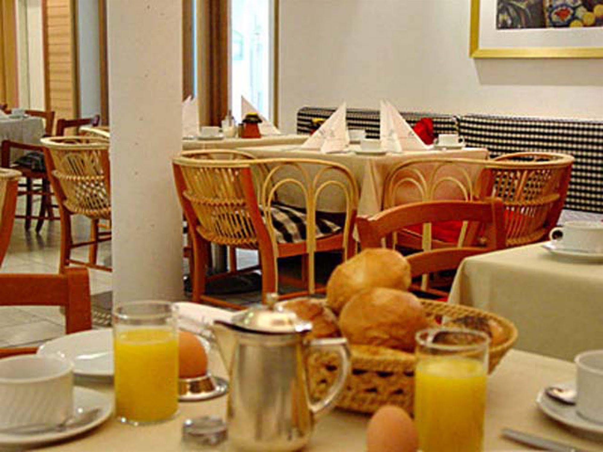 Hotel Agneshof Nuernberg Extérieur photo