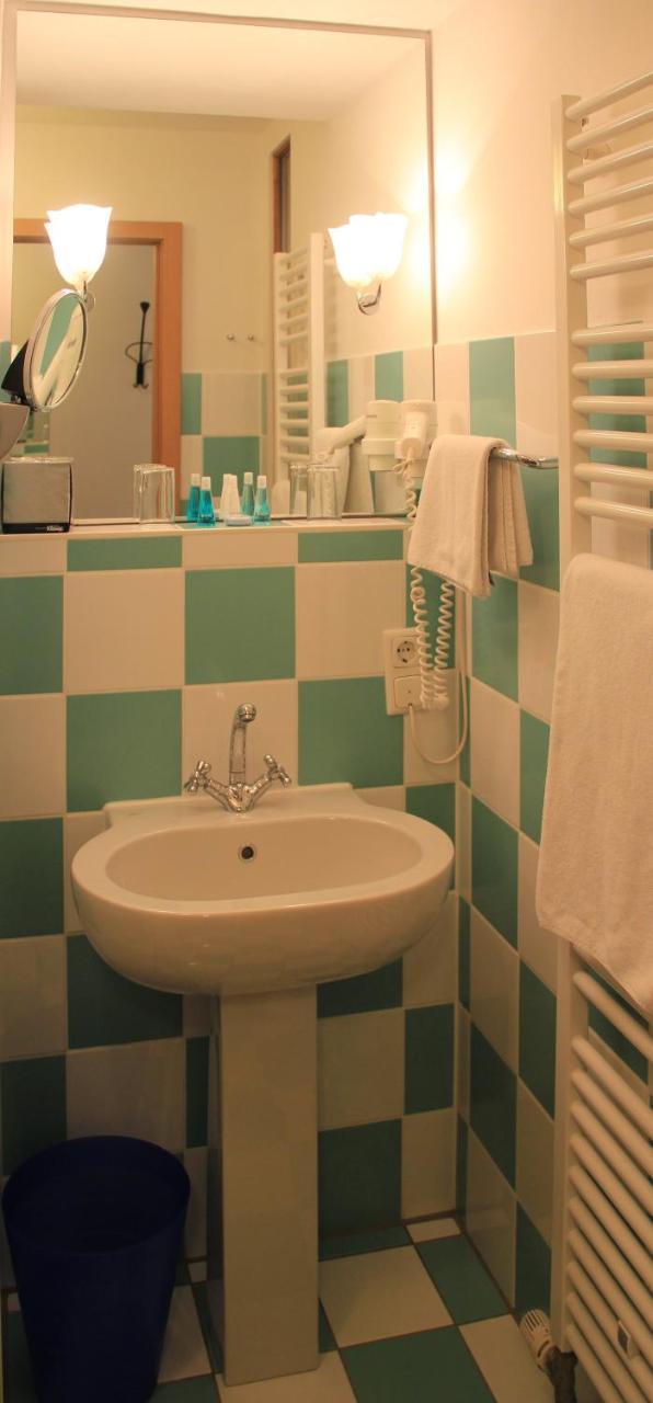 Hotel Agneshof Nuernberg Extérieur photo